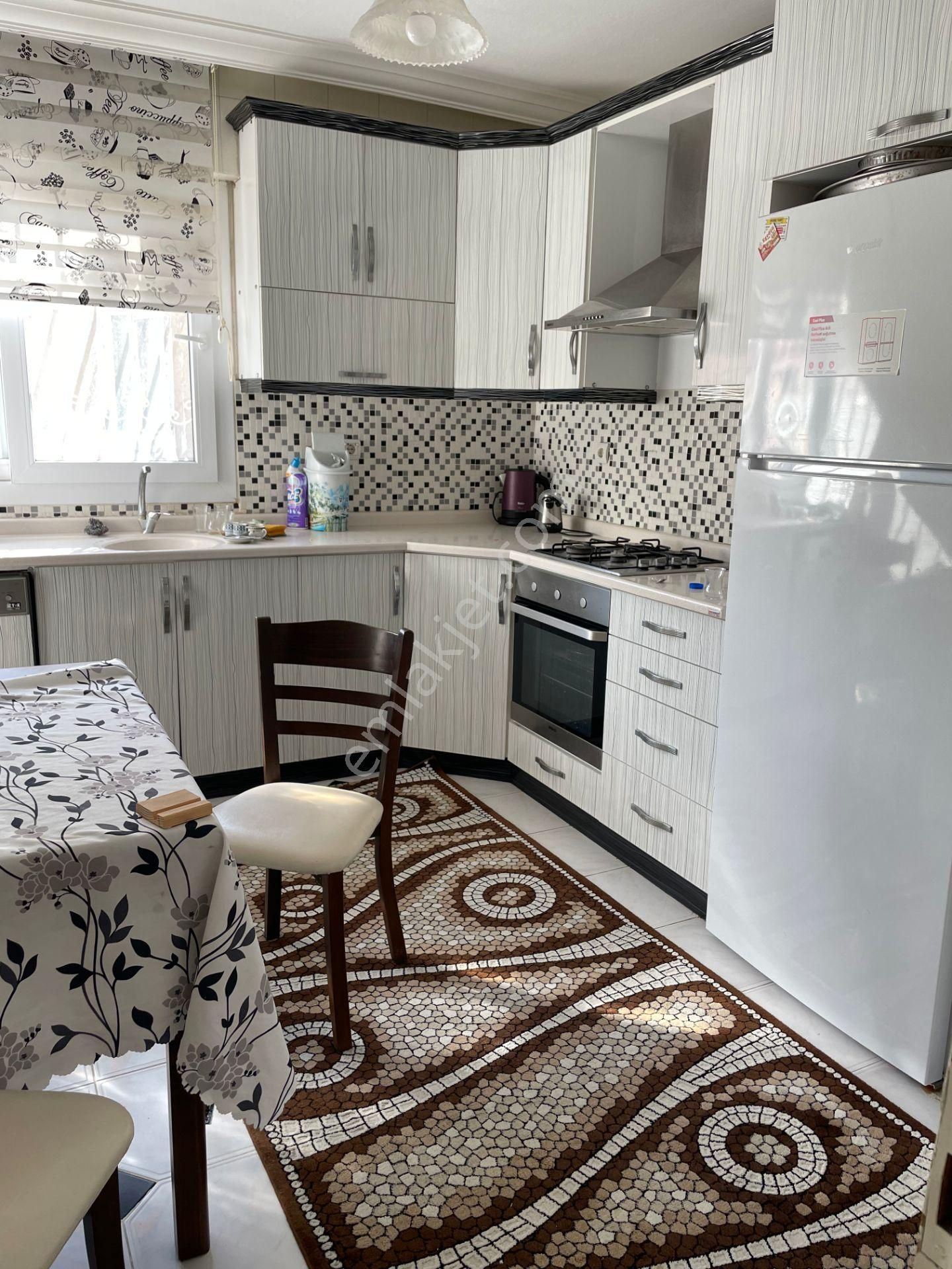 Sökenin Merkezinde Full Eşyalı, Doğalgazlı 2+1