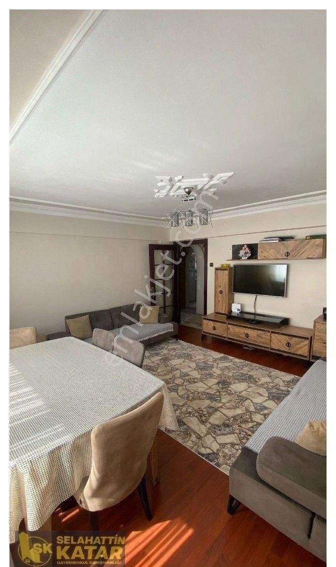 Karamazakta 2+1.90m.5.kat.manzaralı Daire