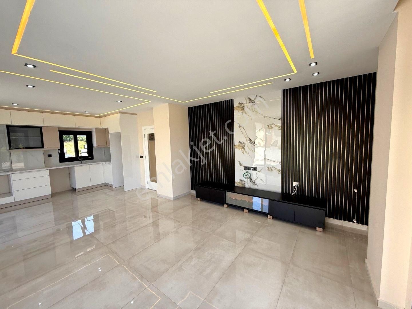 Didim Hisar Mahallesinde Satılık Tam Müstakil Villa