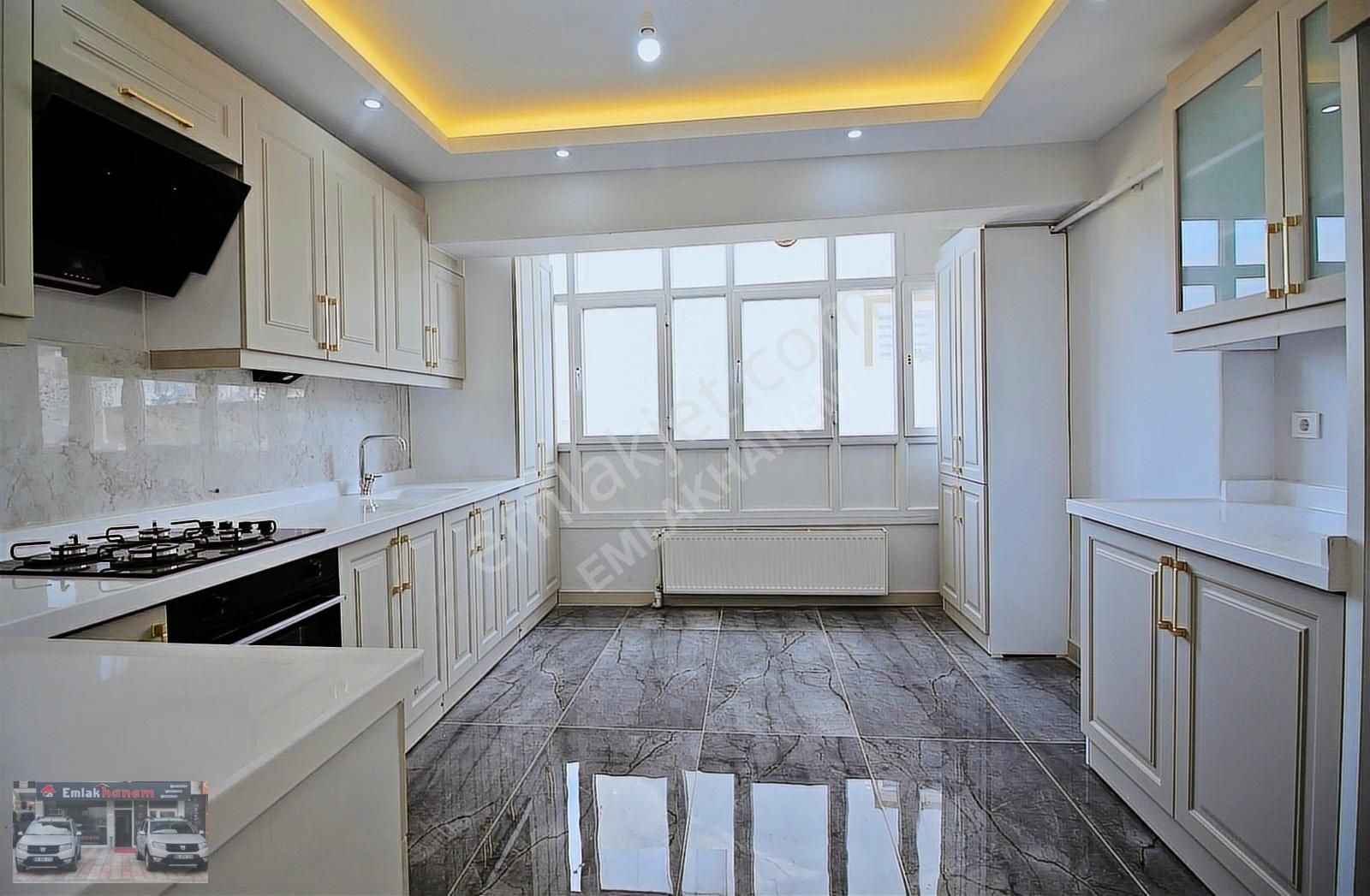Gimsa Avm. Yakını Cadde Üzerinde 3+1 Ön Cephe Ful Yapılı Daire