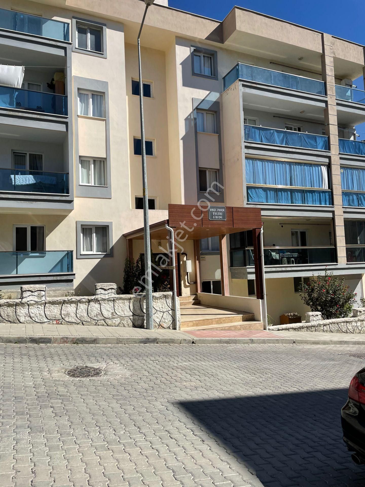 Söke Yenikent Mahallesinde Satılık Kapalı Mutfak, Doğalgazlı, Yeni Bina, 2+1 - Görsel 2