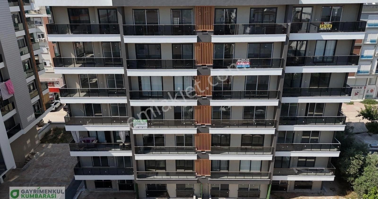 Antalya Kumluca Merkezde Yeni Binada 1+1