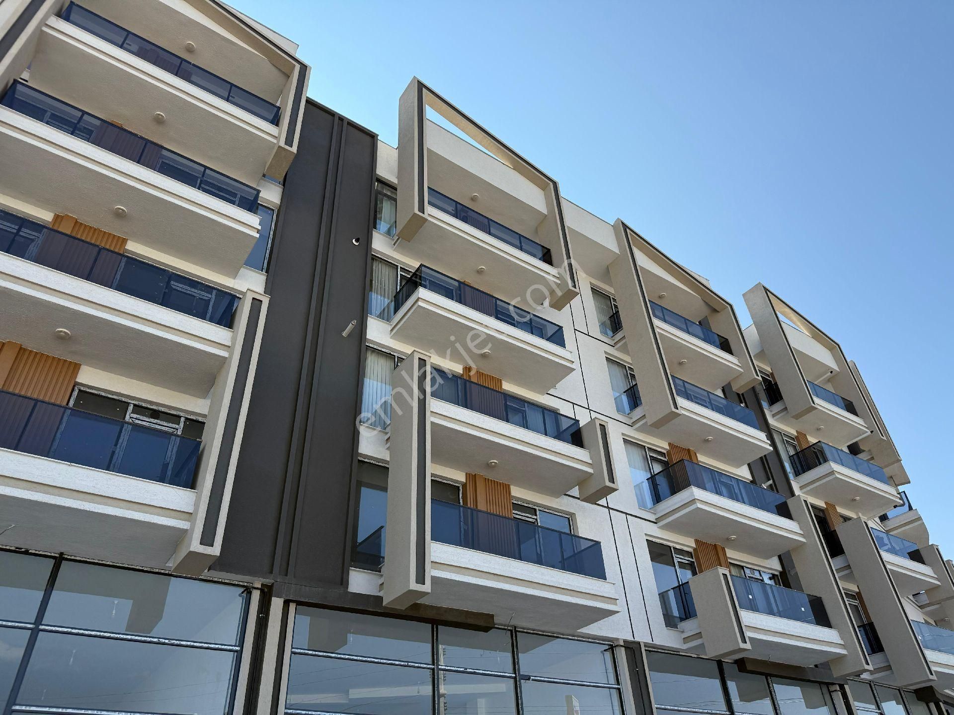 Çakı Yapı Emlaktan Satılık 1+1 Daire Kampüs Yolu Üzeri