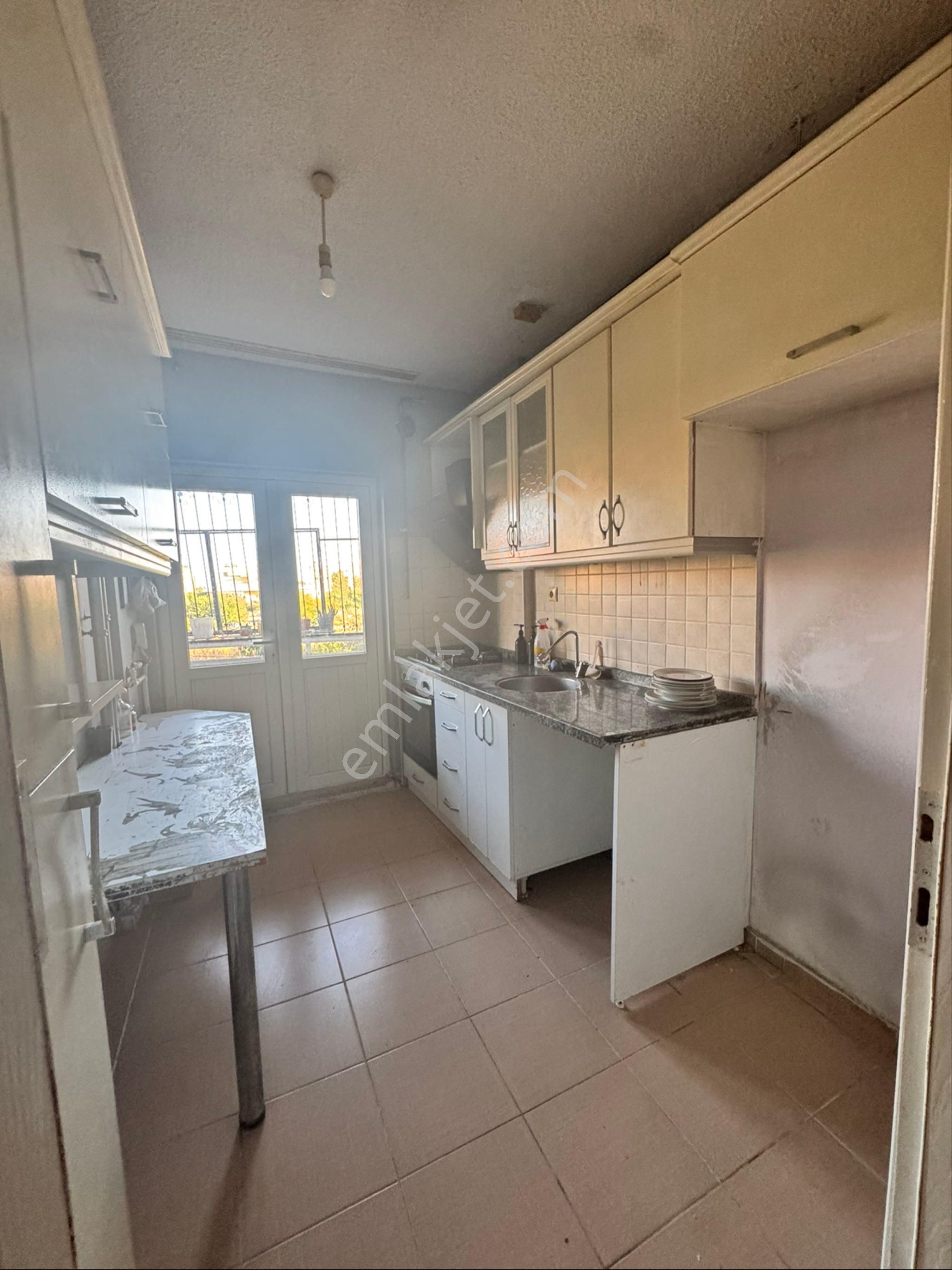Adana Seyhan Yeşiloba Toki'de 2+1kapalı Mutfak Kiralık Daire