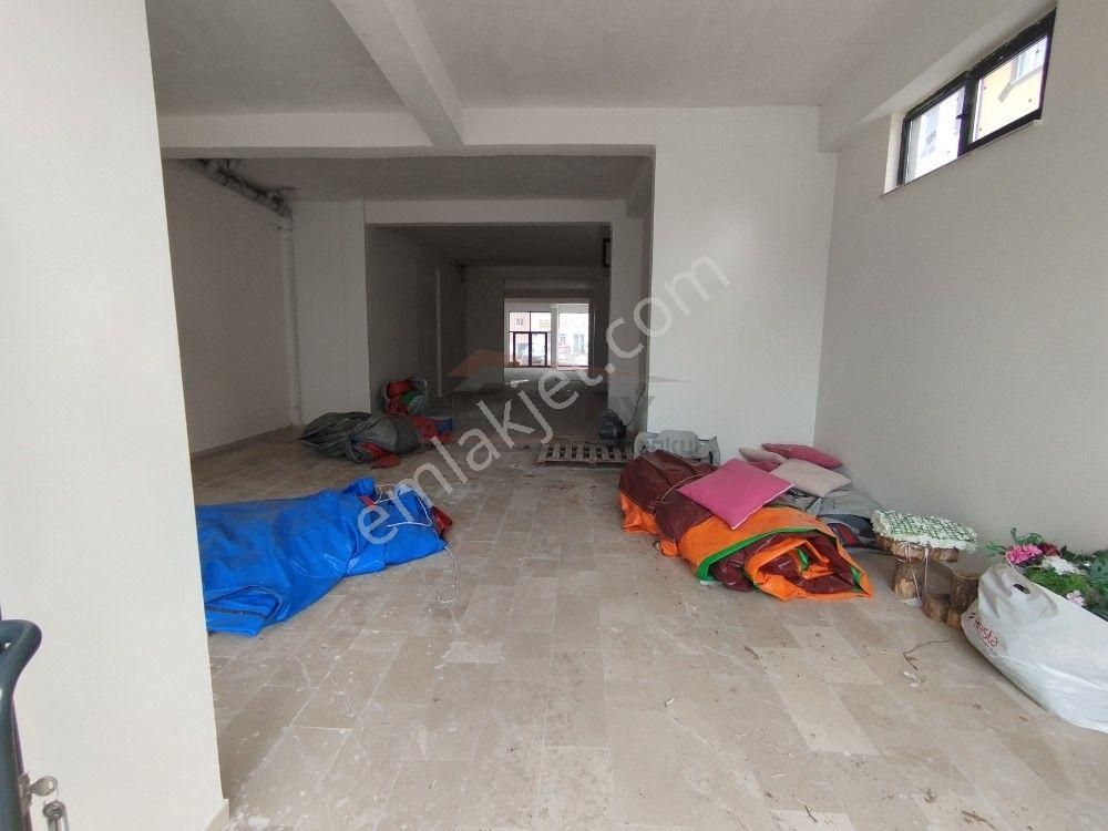 Güvenay - Çorum İkbal Kent Sitesi Karşısı Kiralık Depolu İş Yeri - Görsel 2