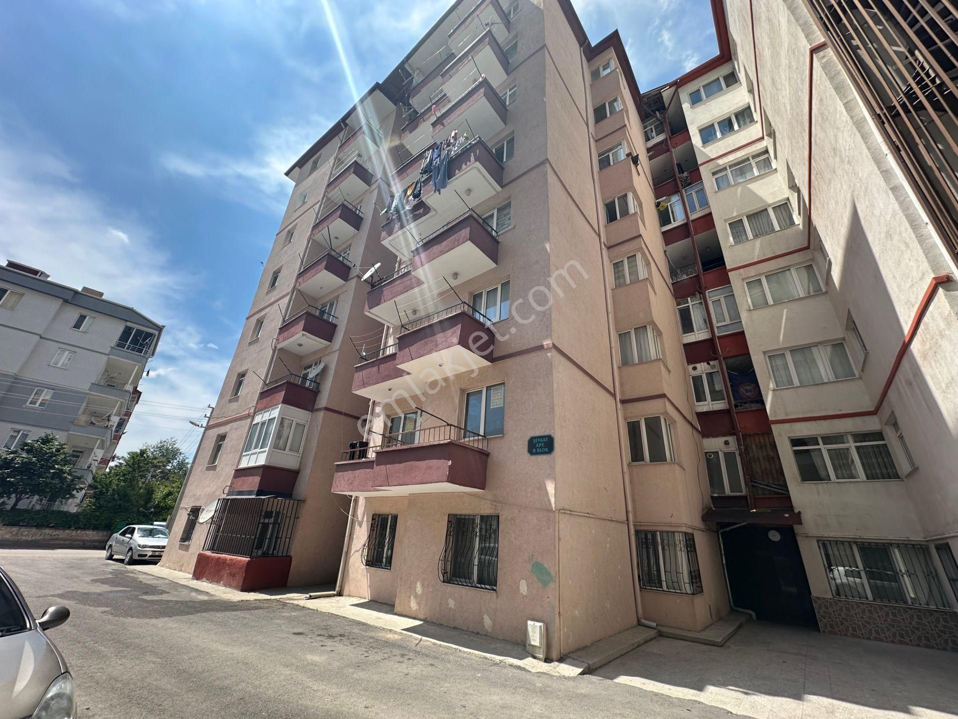 Taşpazar Mah.yunus Market Karş.kat:2 Asansörlü 3+1 Kombili Güney