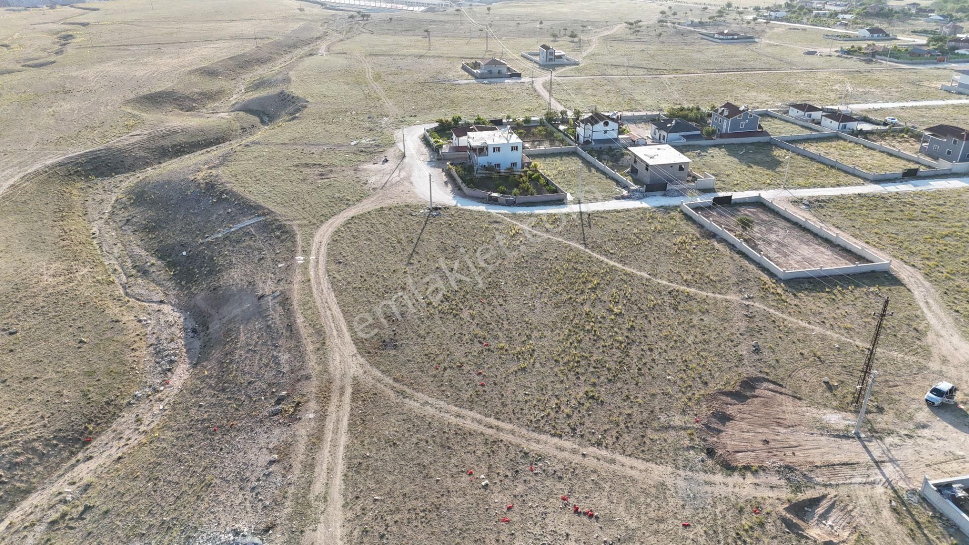 E.gökal Gümüşler Yeni! 742 M2 Köşe Parsel İmarlı Arsa !