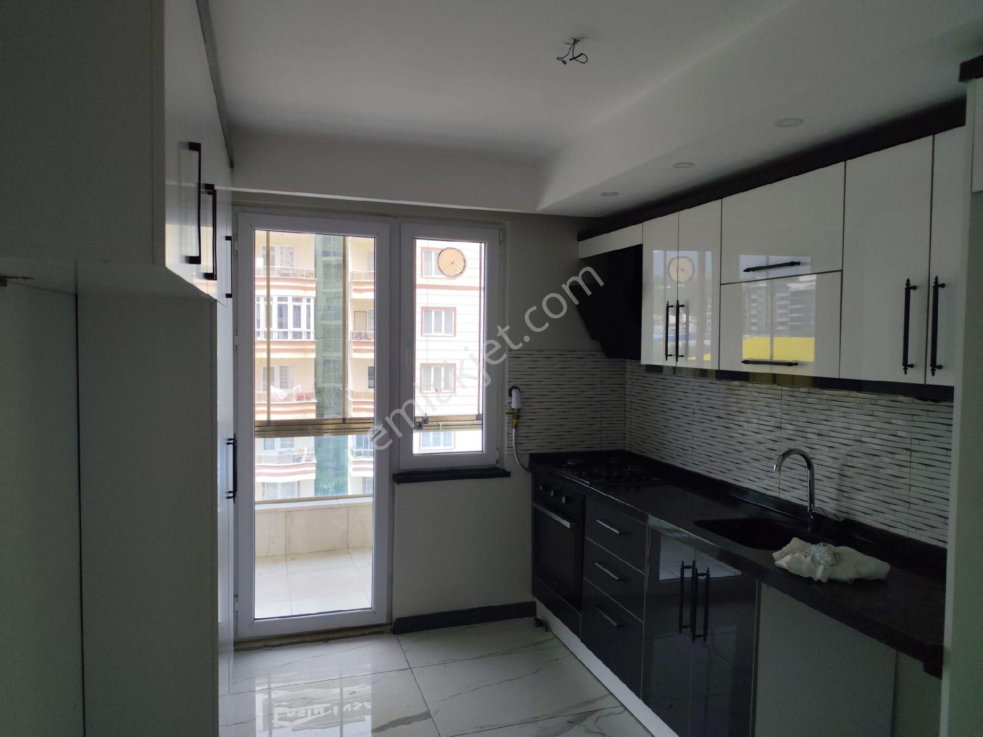 Kadıköy Mevkisinde Satılık 3+1 Daire