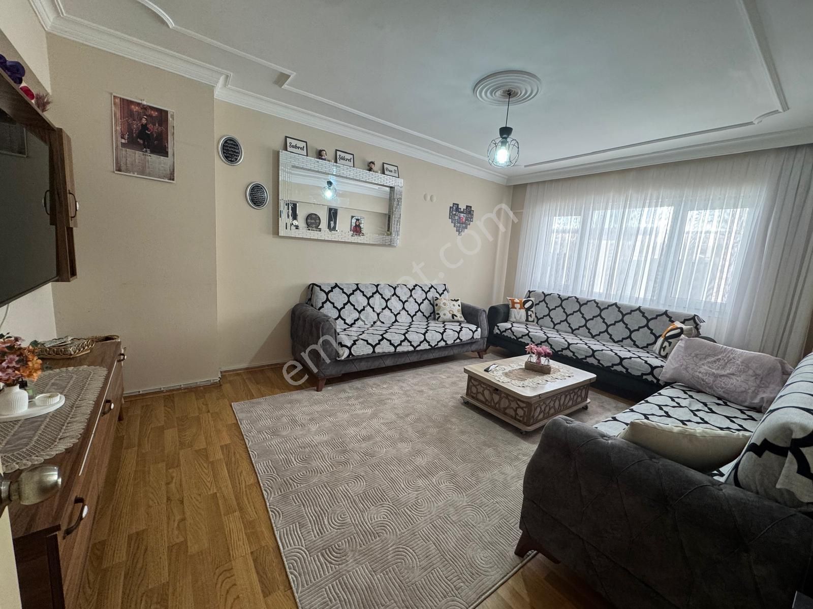 Üzümcü Okulu Yakını Acil Satılık 3+1 Arakat Asansörlü Daire