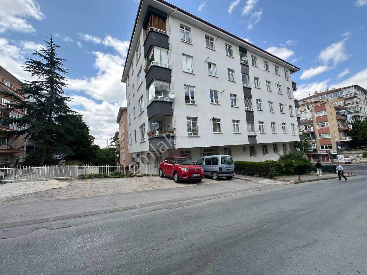 Turyaptan Bülbülderesi Cad. Üzerinde Satılık 2+1 Daire
