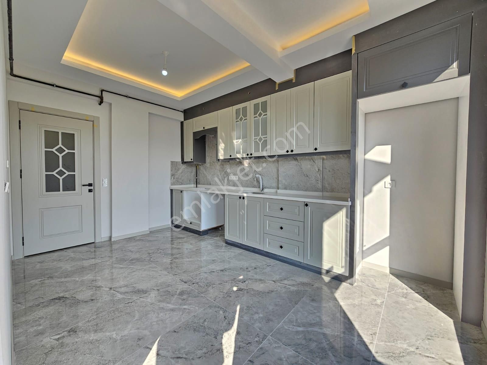 Denizli Şemikler De 160 M2 3+1 Süper Konumda Satılık Kullanışlı Güzel Daireler