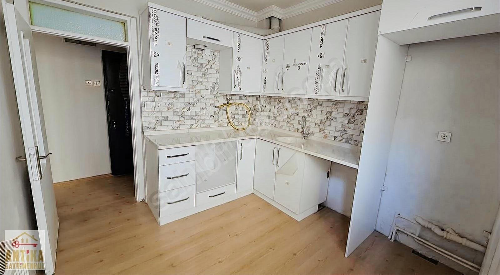 Antika Gayrimenkul'den Zafer Mahallesinde Kiralık Daire