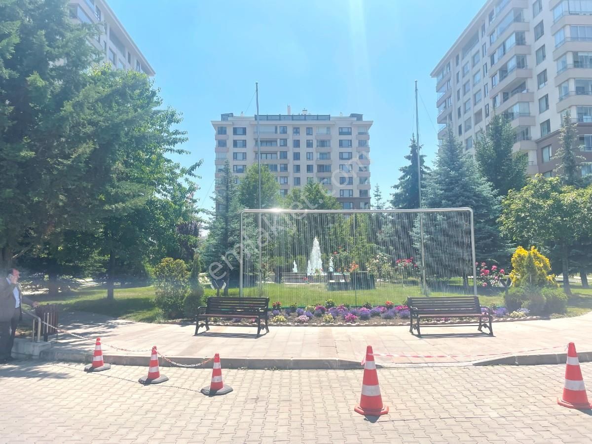 Yıldızevler Ege Florasitesi 3+1 Vadi Manzaralı 170m2
