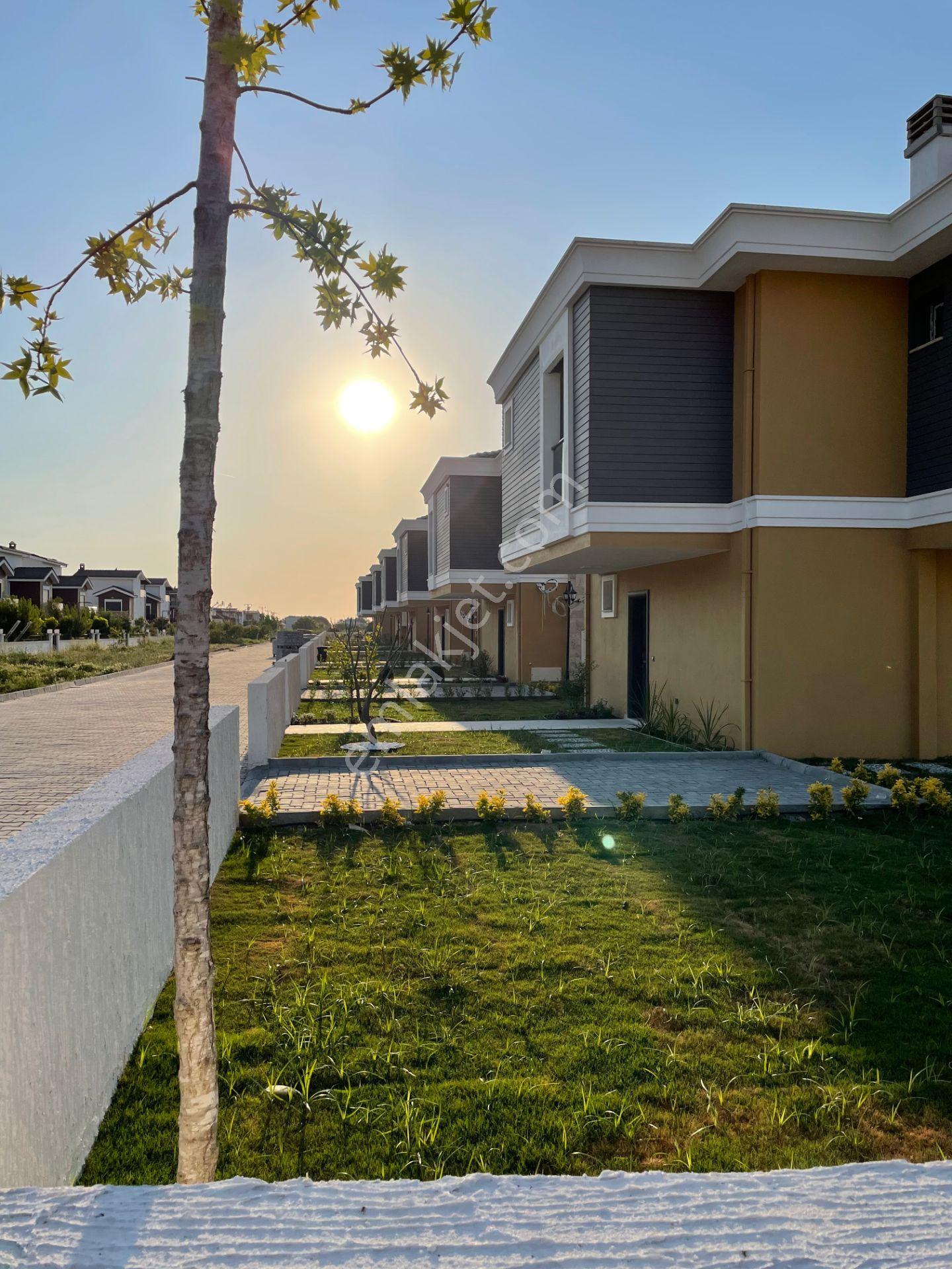 Kuşadası Davutlar Sahilinde Müstakil Sıfır Villa - Görsel 4