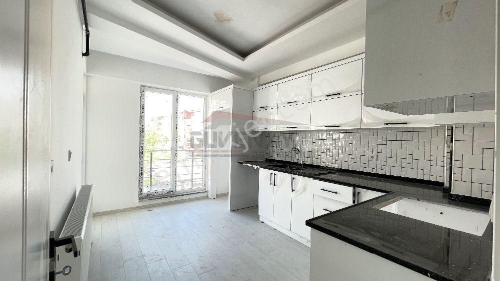 Güvenay-çorum Ulukavak İkizler Benzinliği Arkası Satılık Daire