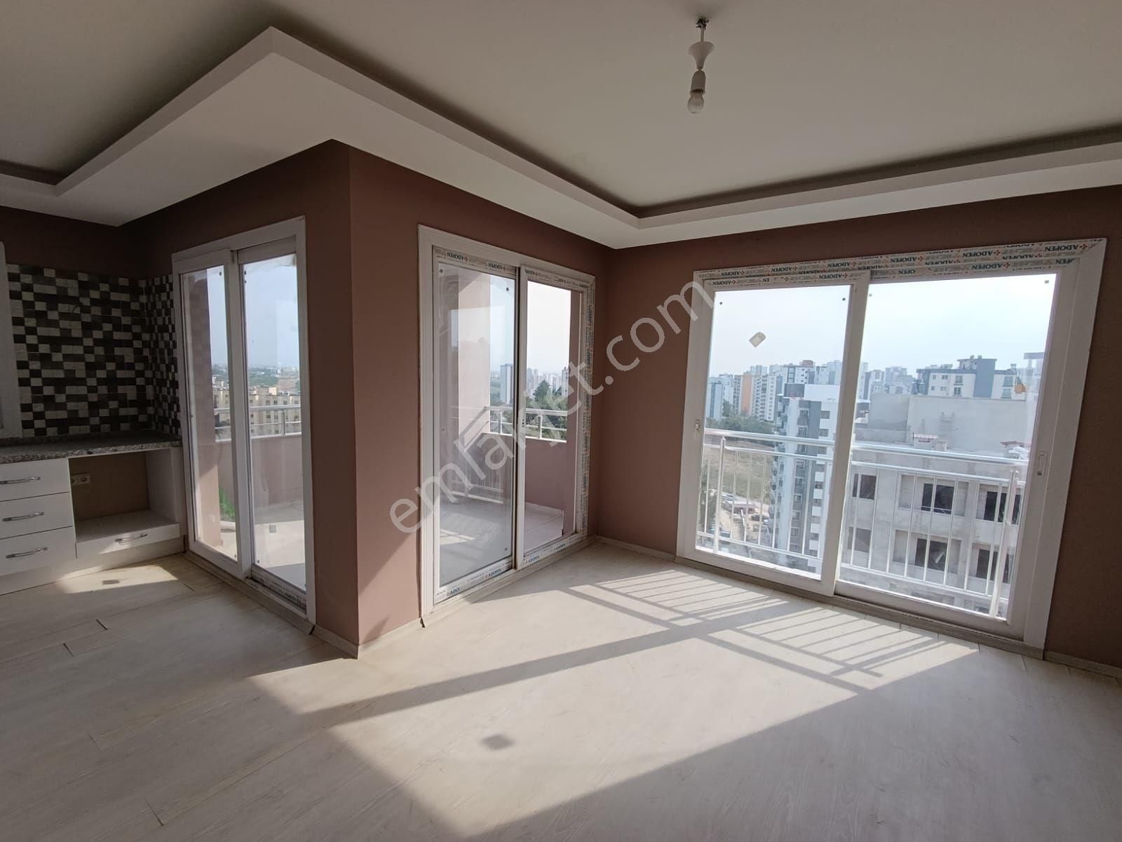 Çınarlı Mahallesinde 2+1 Satılık Daire