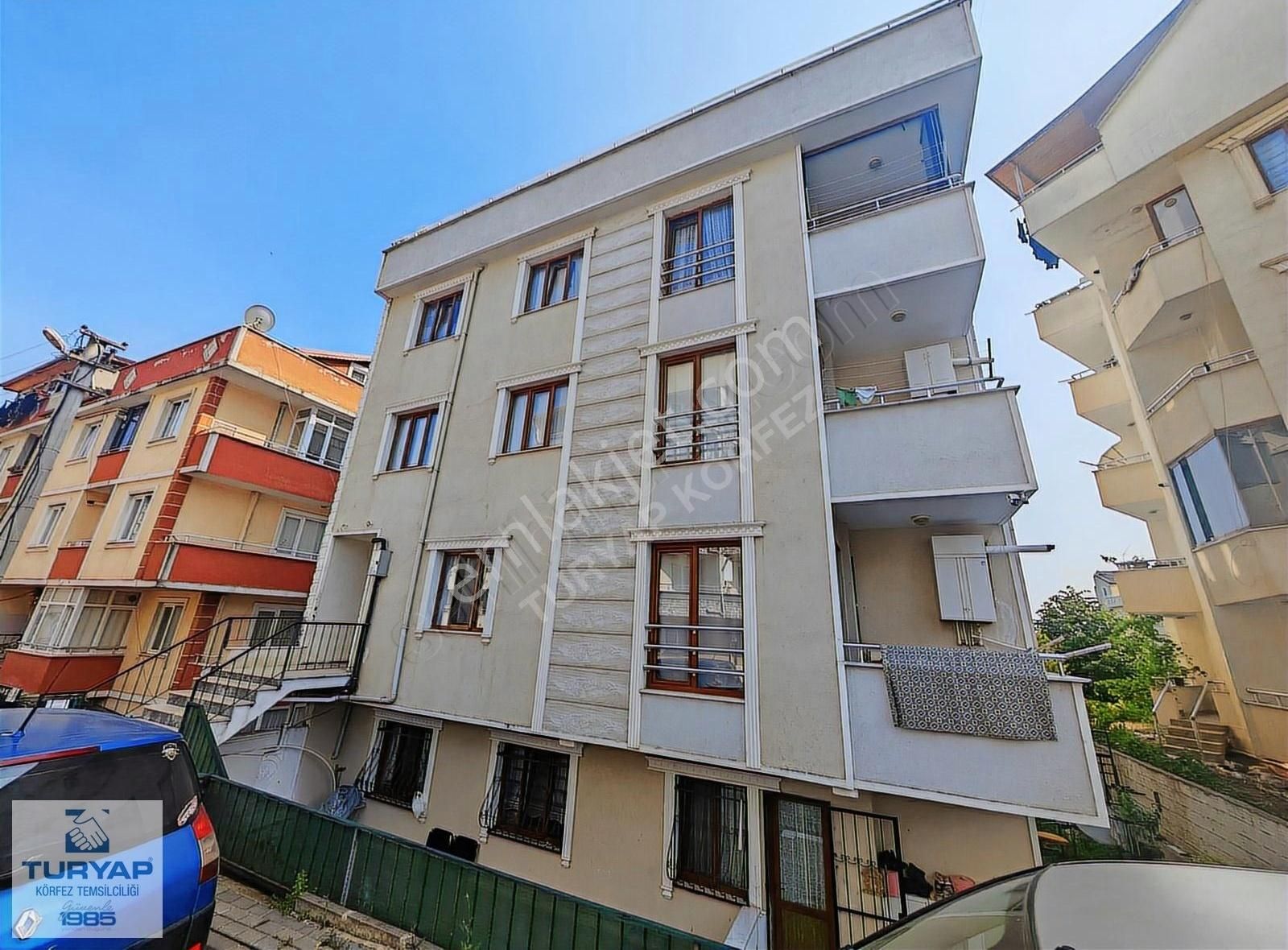Turyap Körfezden Geniş Aileler İçin 5+1 220 M2 Dubleks Daire