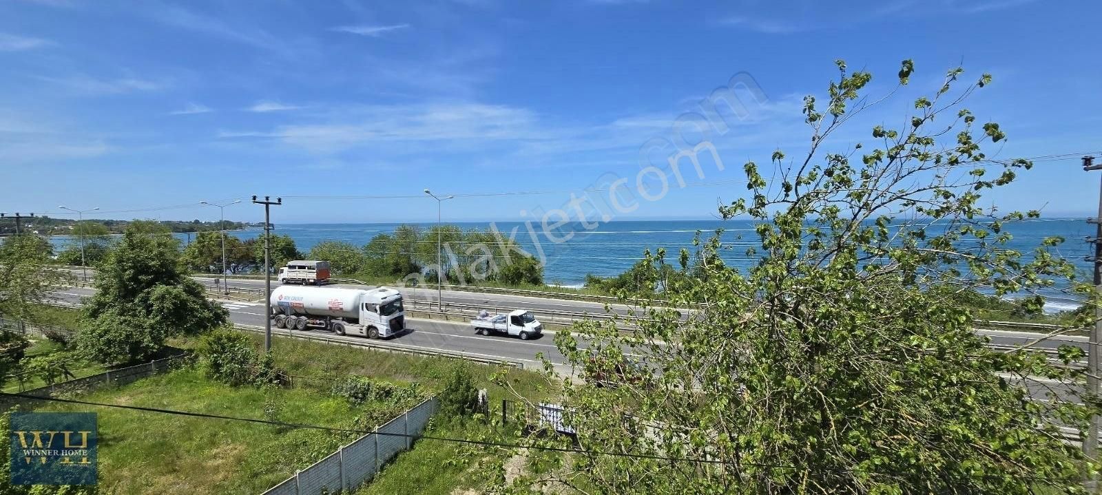 Fatsa-ünye Sahil Yolunda Komple Kiralık Bina (iş Yeri Daireler)