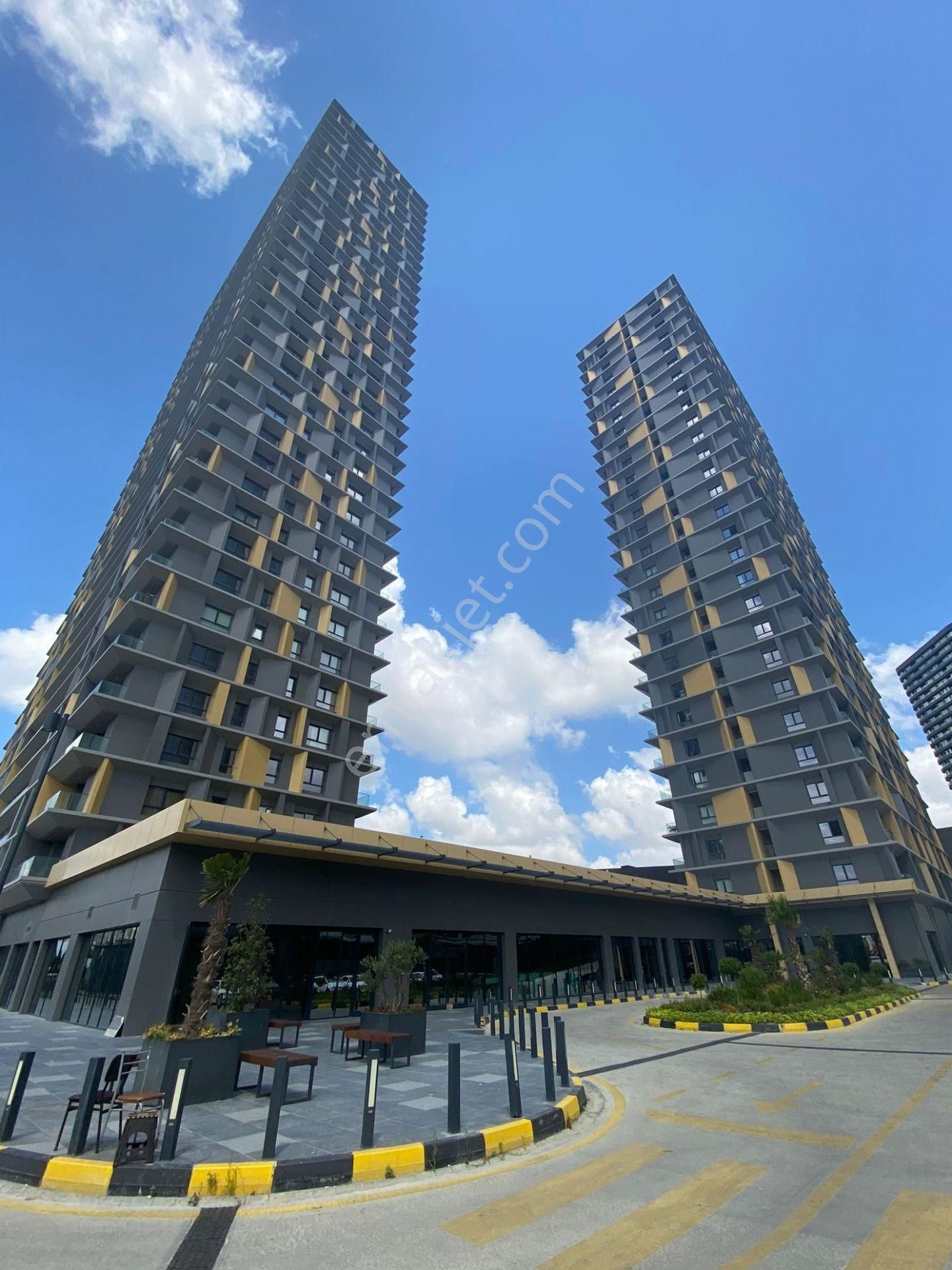 Remax'tan Satılık Full Eşyalı 1+1 Daire Bağcılar /15 Temmuz Mah