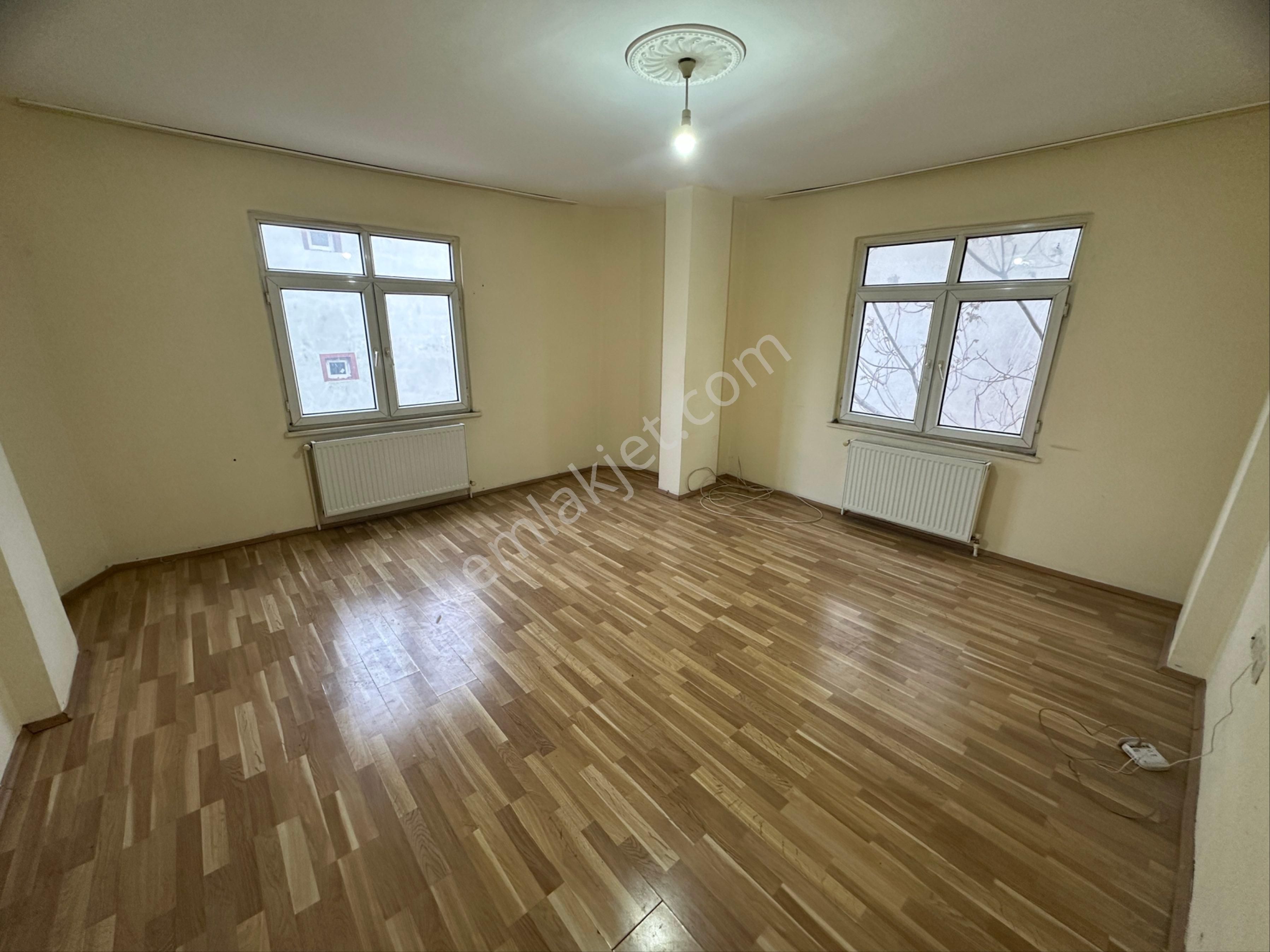 Büyükçekmece Ulus Mah. 2+1 Net 80 M2 Kiralık Daire