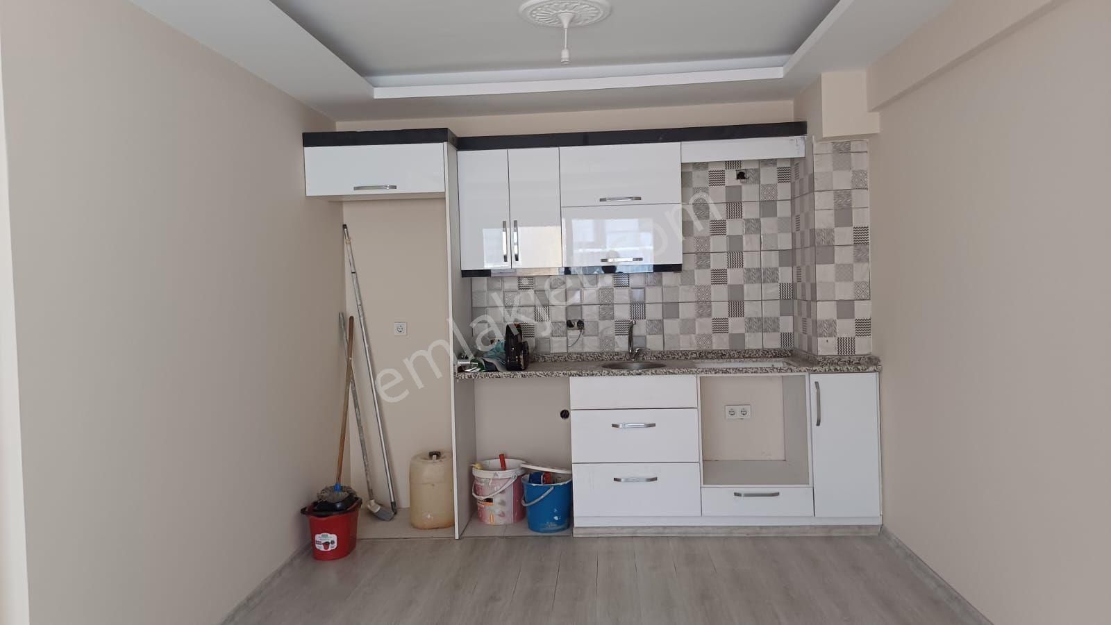 Yeşilyurt Merkezde Sıfır 2+1 Daire