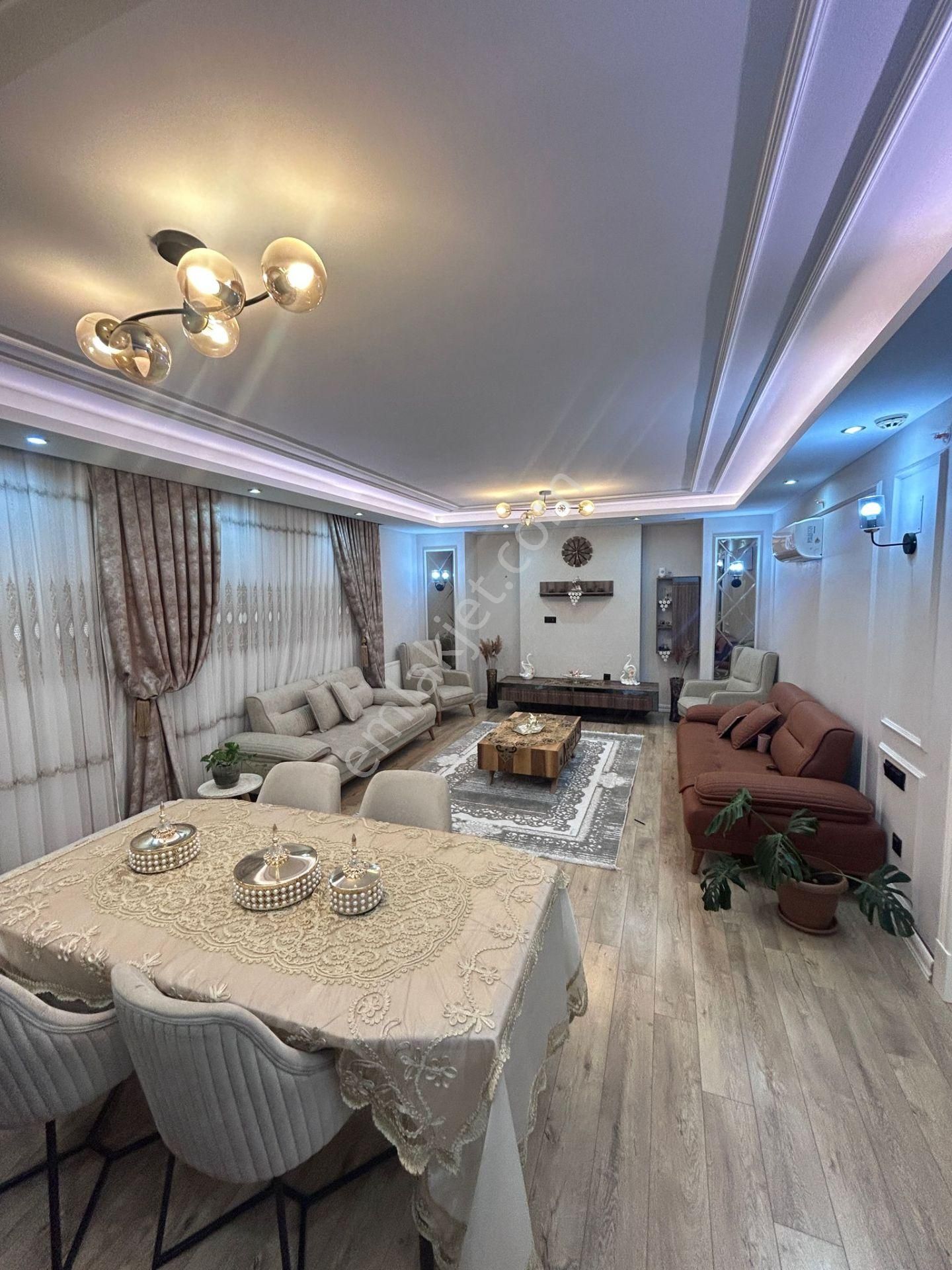 Parla'dan Full Sosyal Alanlı Rezidans'da Satılık Manzaralı Daire