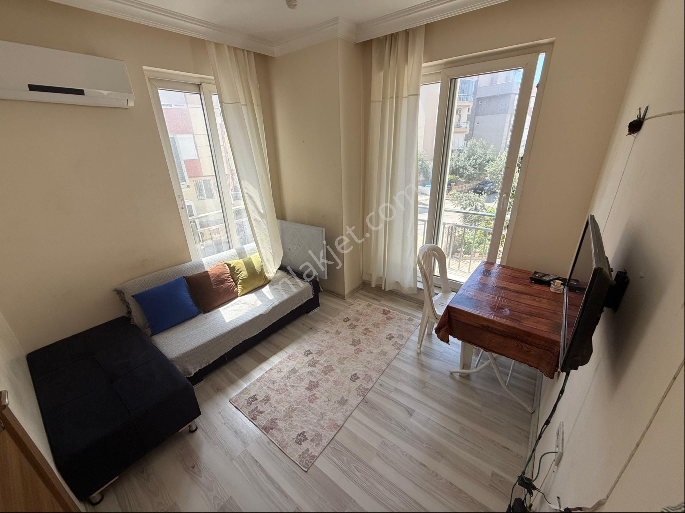 Ahatlıda Arakat 1+1 Ayrı Mutfak