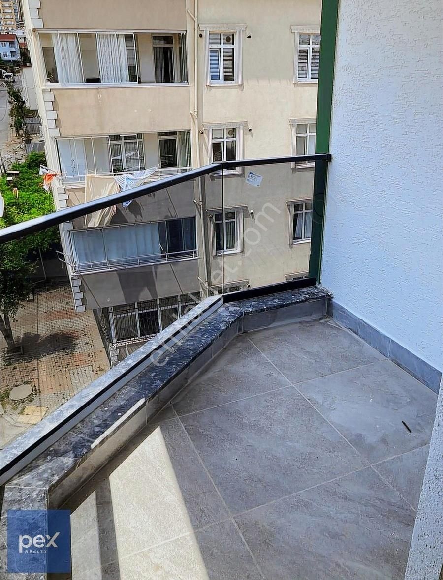 Necip Fazıl Mahallesi Geniş 2+1 Satılık Arakat Daire