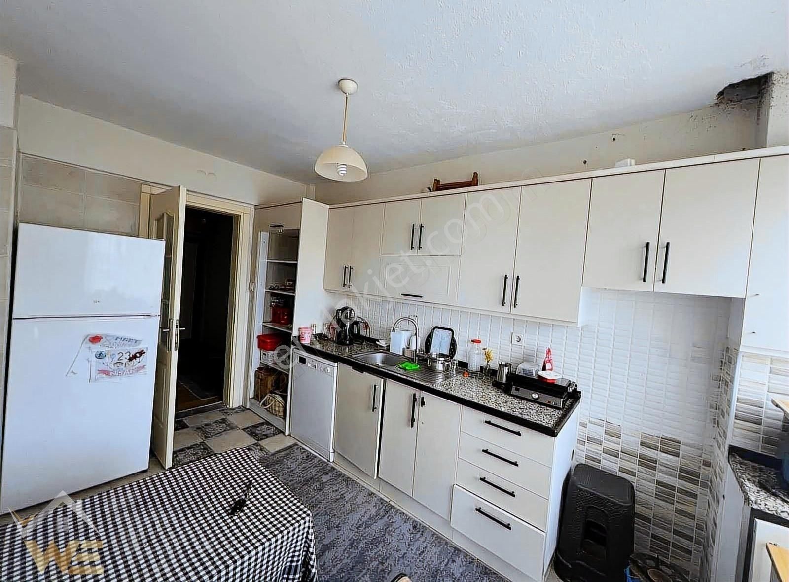 West'ten Havalimanı Üzerinde Satılık 4+1 Kapalı Mutfak Daire - Görsel 2