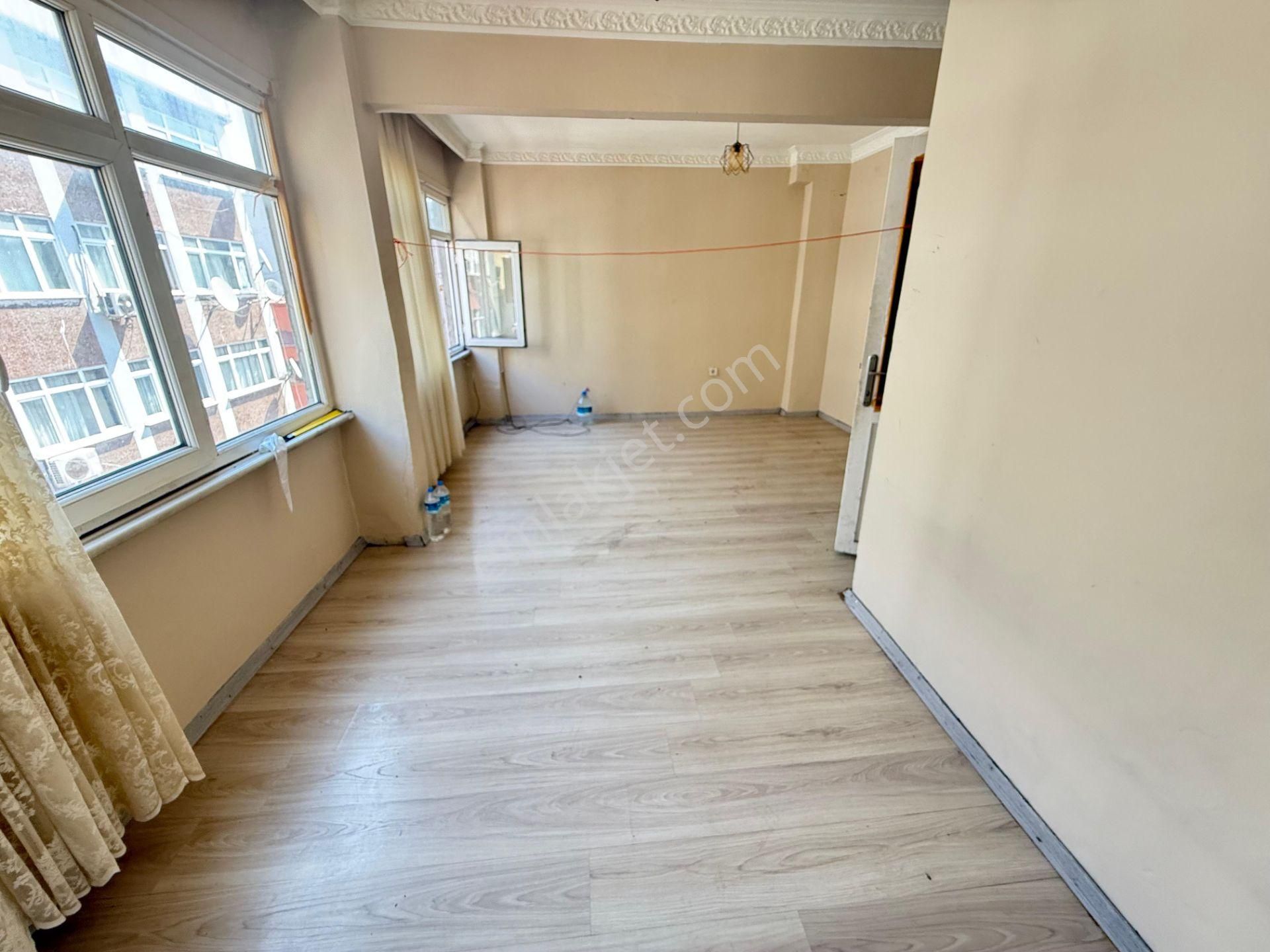 İskenderpaşa'da 2+1 75m2 Klimalı Kiralık Daire