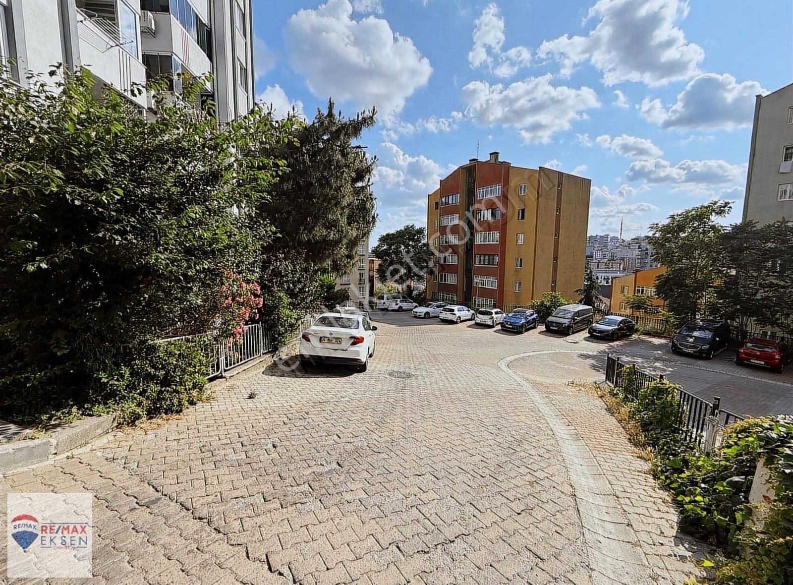 Kağıthane Sinpaş Serakent Sitesinde Ferah Bakımlı 3+1 Satılık