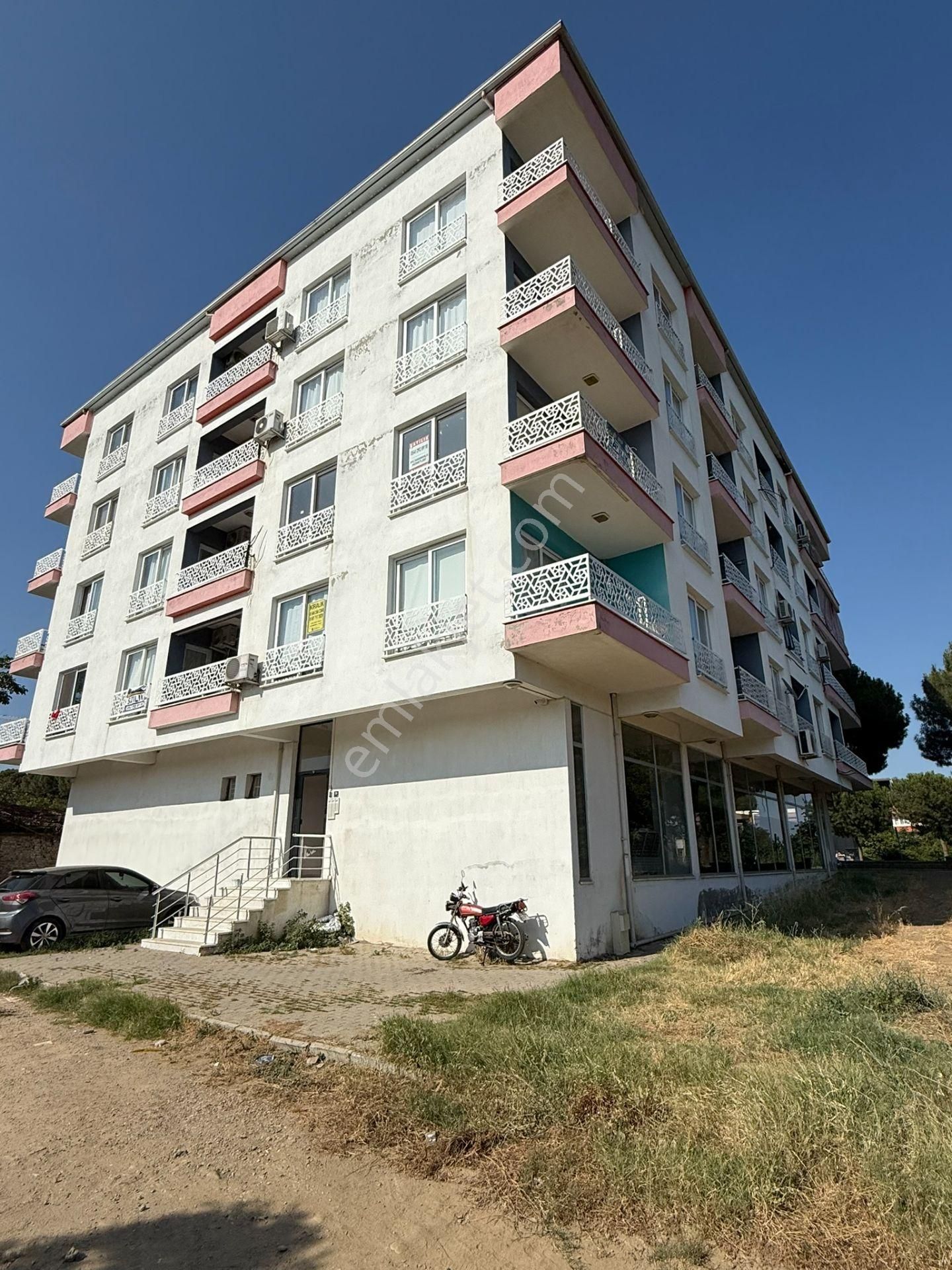 Lider'den İsabeyli Mah. Bulvar Üzeri Full Eşyalı 1+1 Temiz Daire