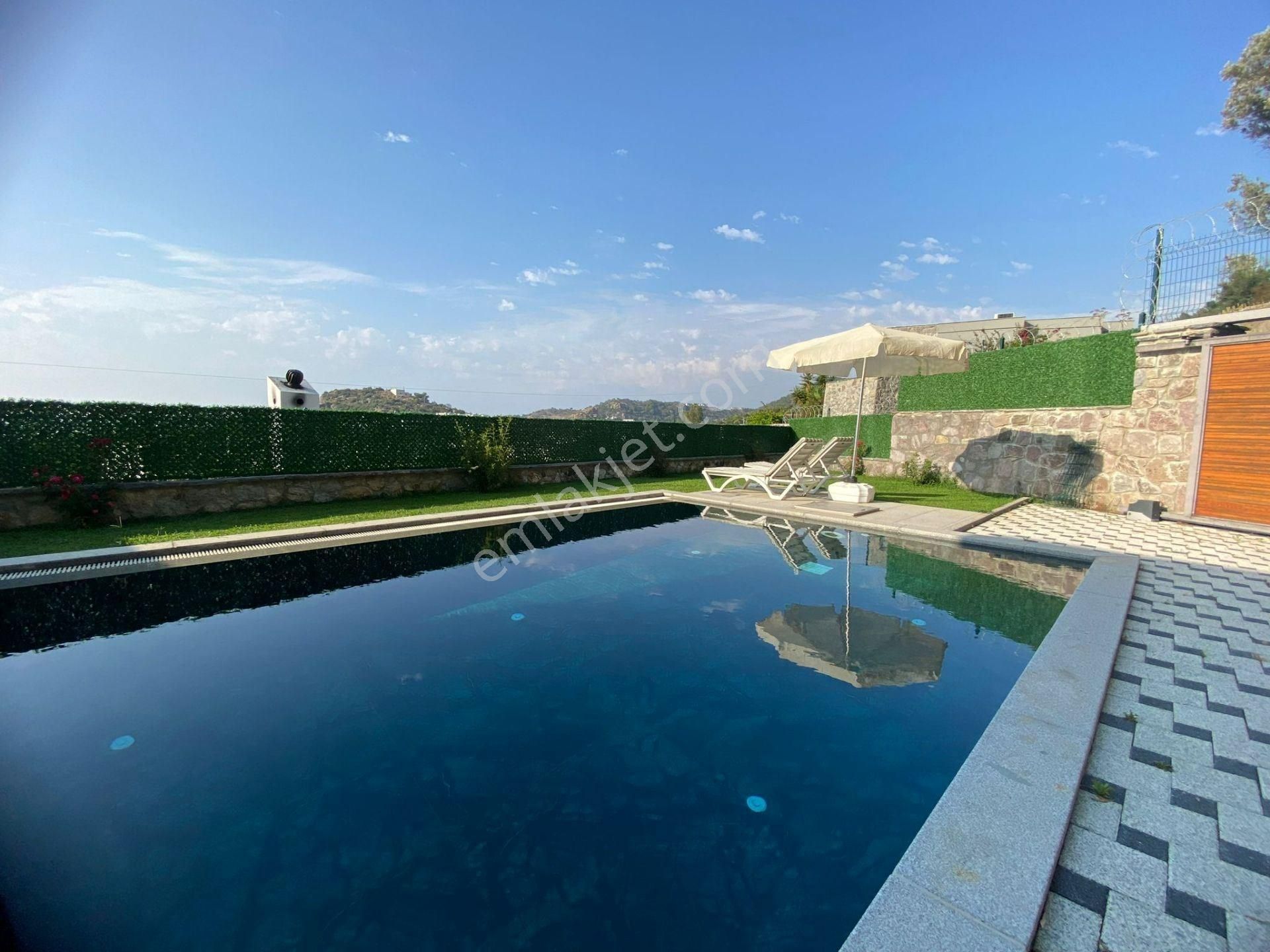 Yalıkavak Dirmil Deniz Manzaralı Tam Müstakil Villa