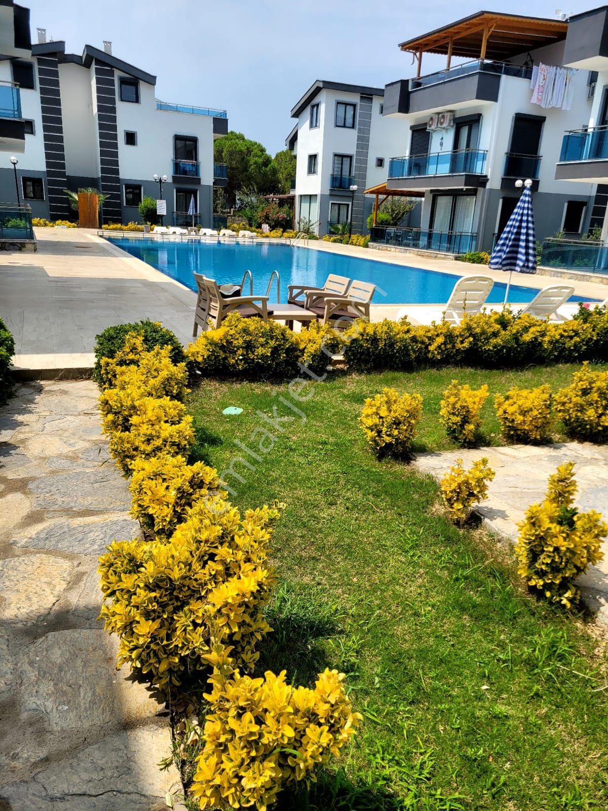 Didim Mavişehir De Havuzlu Site İçerisinde 3+1 Eşyalı Villa