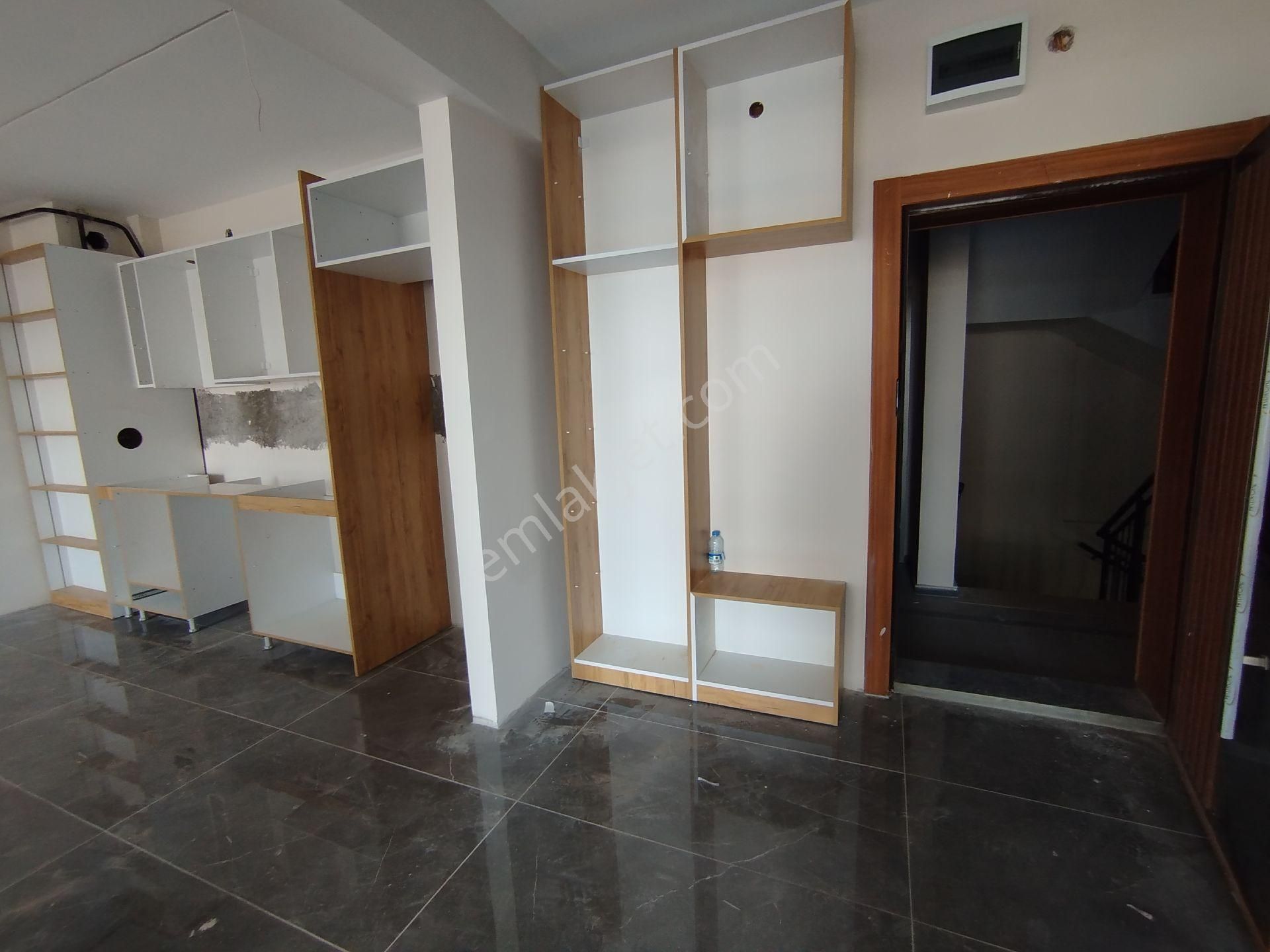 Sivas Satılık Daire Eğriköprü Mah. 1,5+1 65m2 5. Kat