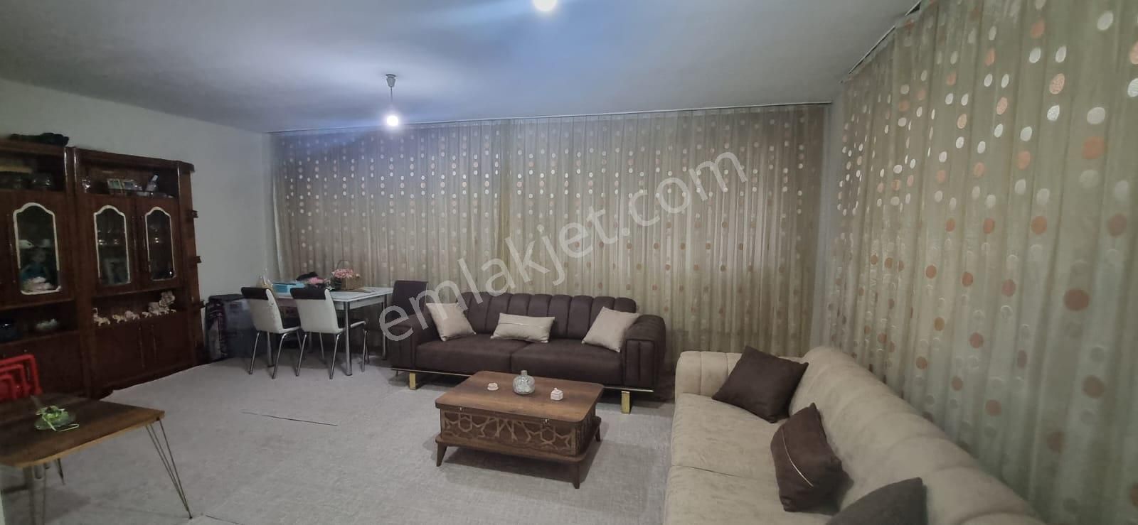 Tombul Emlaktan Yeni Mahallede 3+1 Satılık Daire
