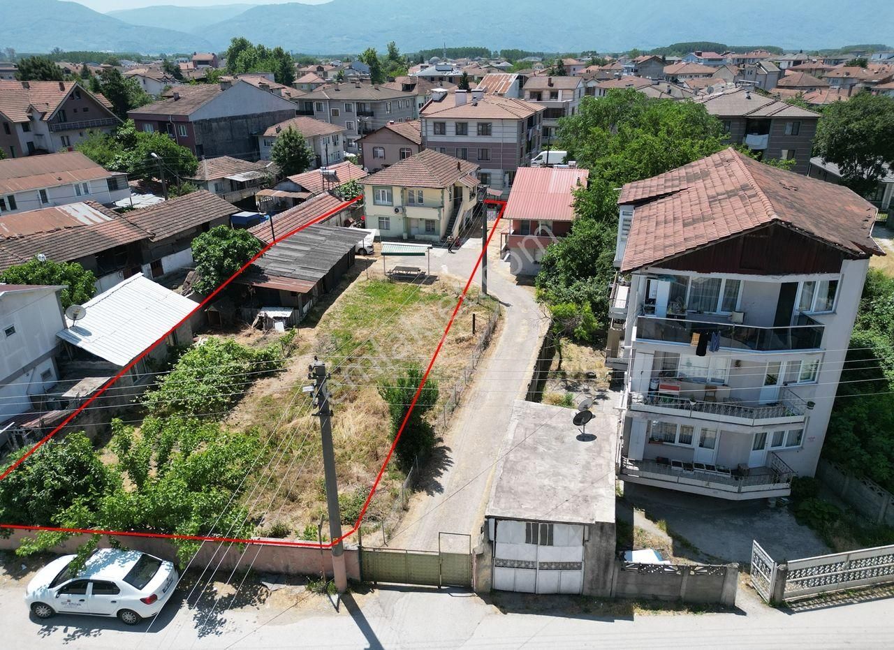 Bir Emlak'tan Çay Mahallesi'nde 865 M2 Satılık Arsa