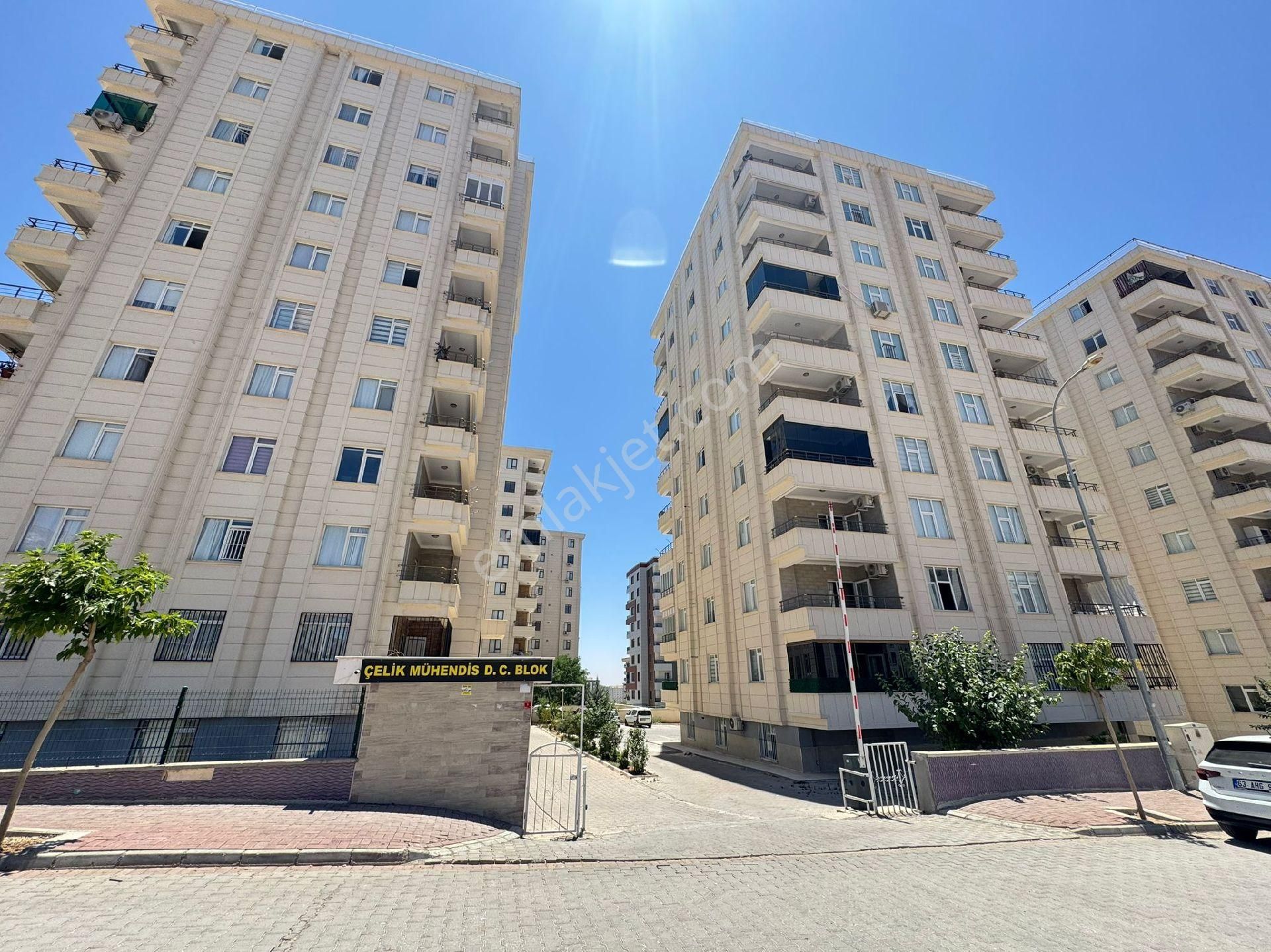 Cadde Seyran'dan Satılık 2+0 Düz Giriş