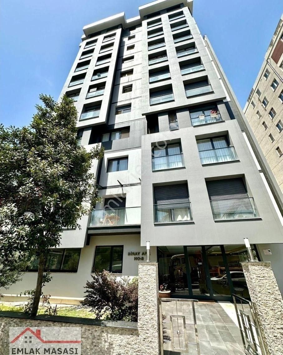 Çiftehavuzlarda Bağdat Caddesine Yakın Yeni Binada 1+0 Stüdyo Daire Emlak Masası