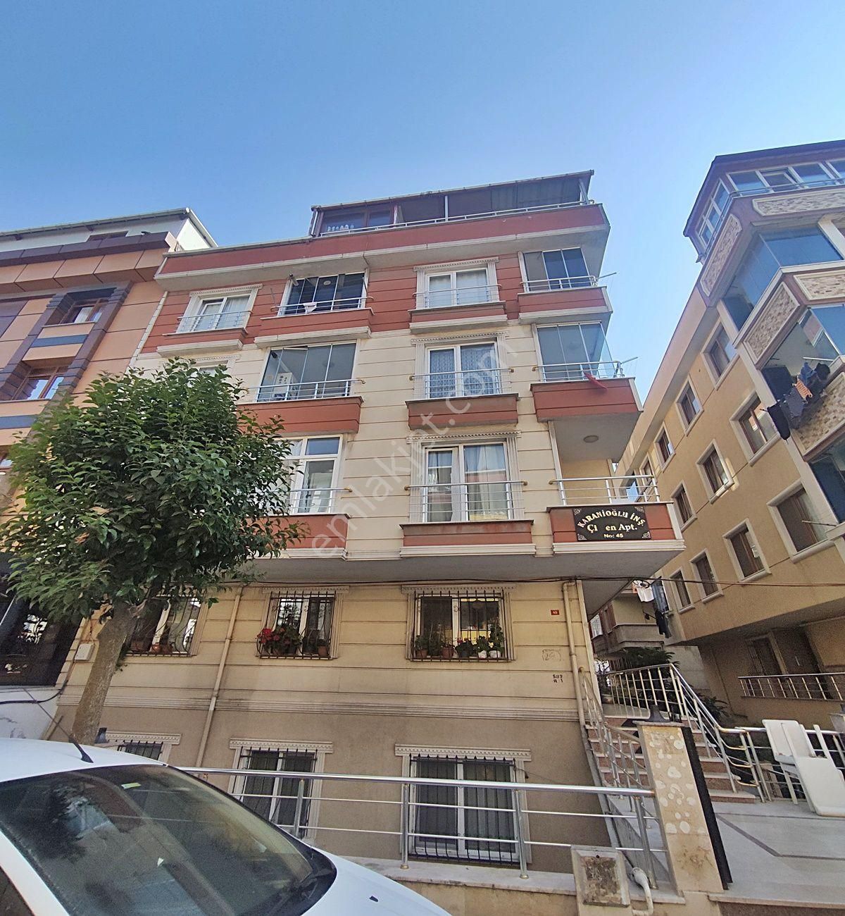 Avcılar Gayrimenkul'den Satılık Haftanın 2+1 Bahçekat Dairesi