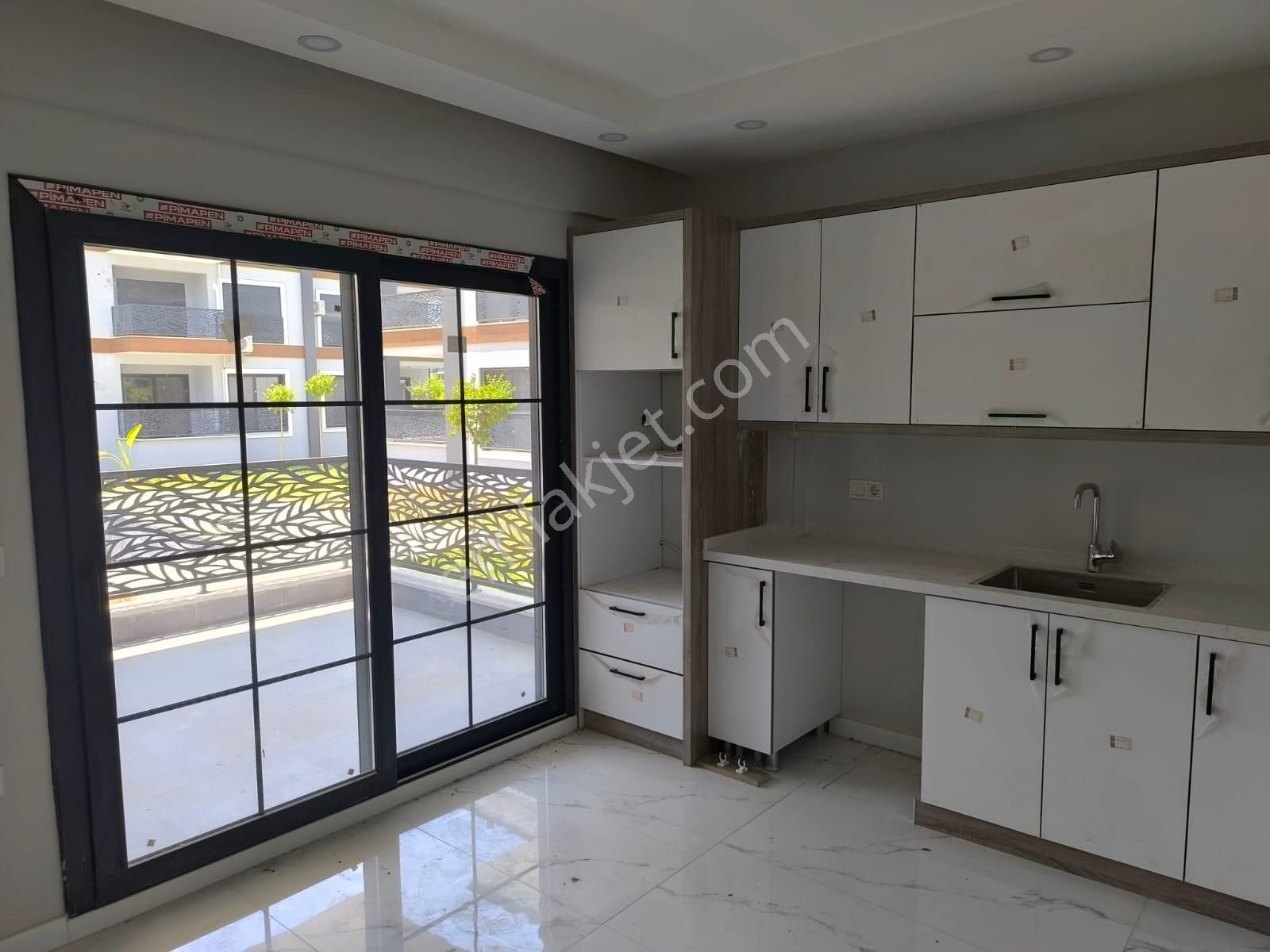 Kaçmaz Fırsat !! Ortaca Bahçelievler Mah. Site İçerisinde Havuzlu Lüks 2+1 Daireler - Görsel 12