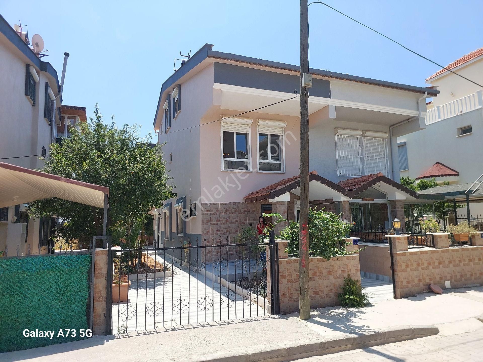Era'dan Didim Efeler Mahallesinde Satılık Tripleks Villa
