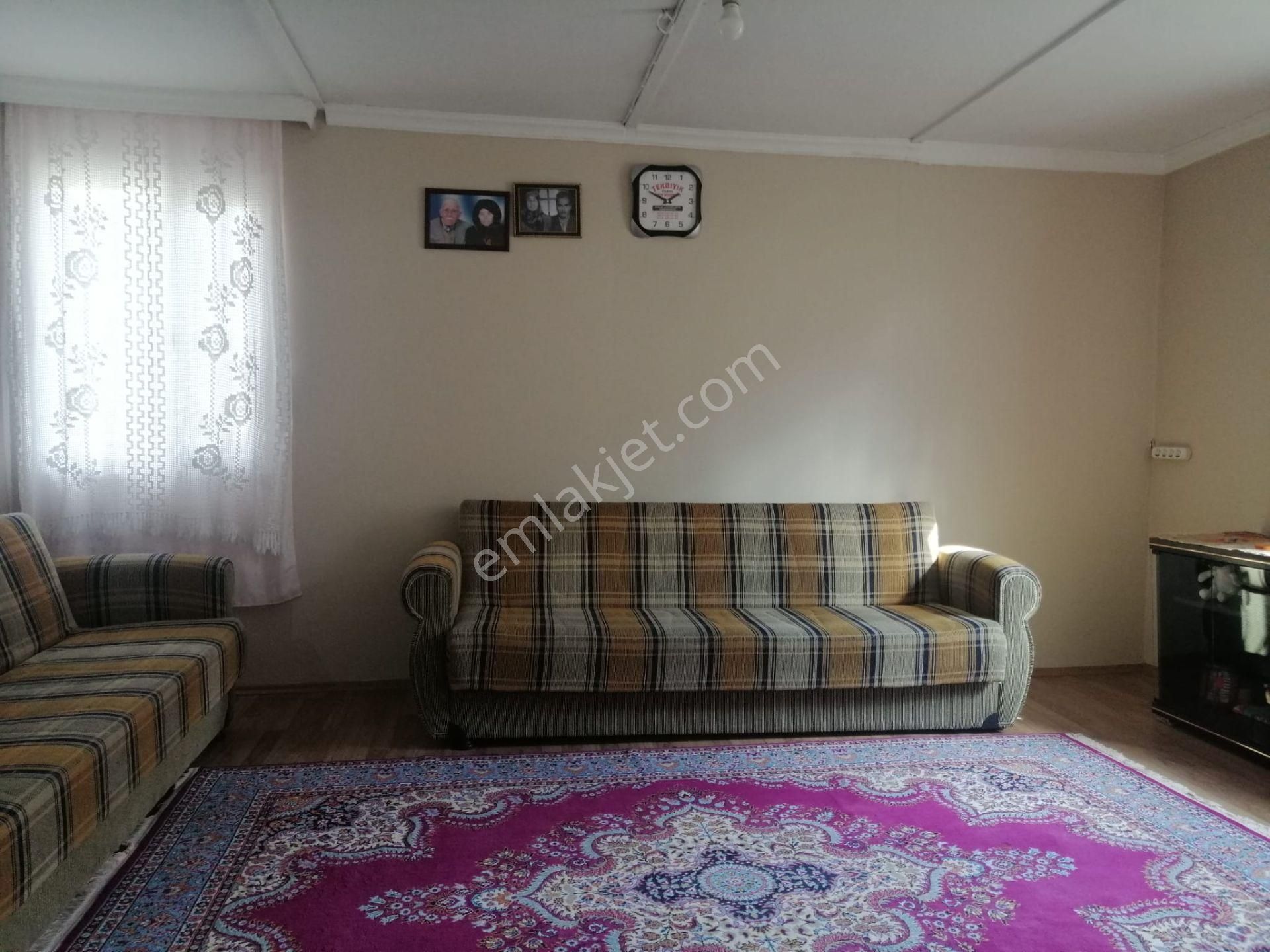 Sıdırgı Düvertepe De Müstakil Masrafsız 1+1 Balkonlu Bahçeli - Görsel 6