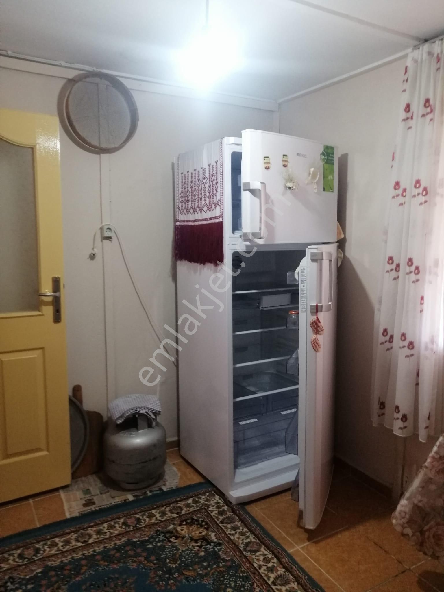 Sıdırgı Düvertepe De Müstakil Masrafsız 1+1 Balkonlu Bahçeli - Görsel 9