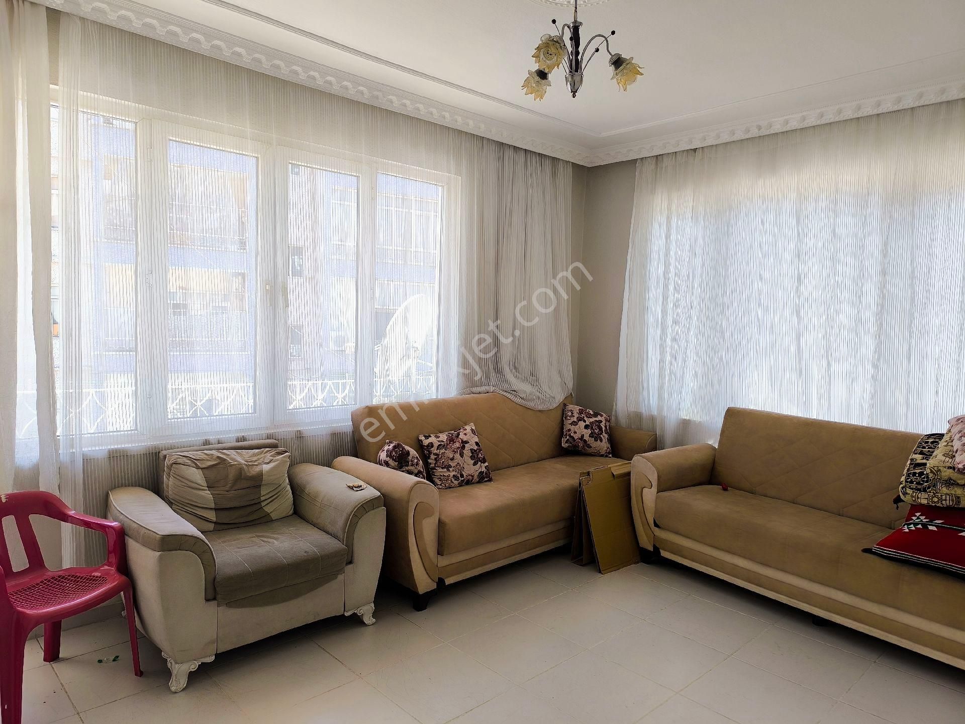 Şehitlik Çamlık Karşısı Köşe Başı Daire 3+1 Ara Kat
