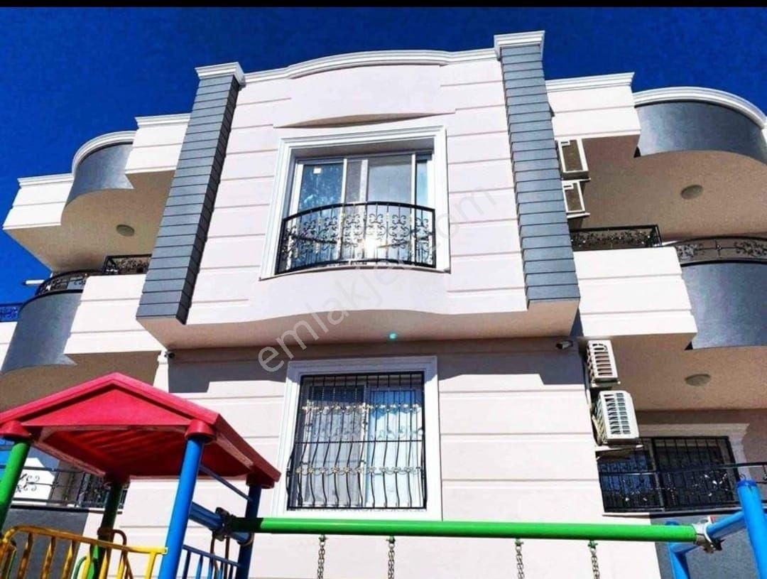 Mersin – Korukent’te Satılık 3 Katlı Müstakil Bina (5+1 Daireli
