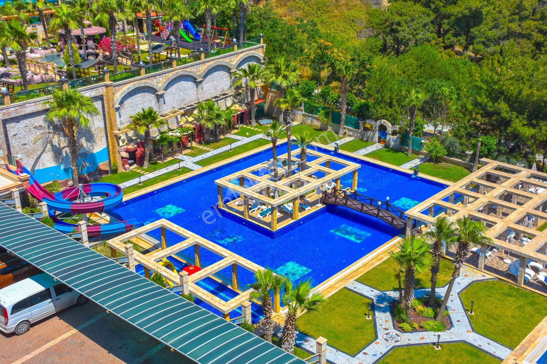 Kuşadası'nın Gözdesi Trend Royal-1'de Manzaralı 3+1 Rezidans - Görsel 2