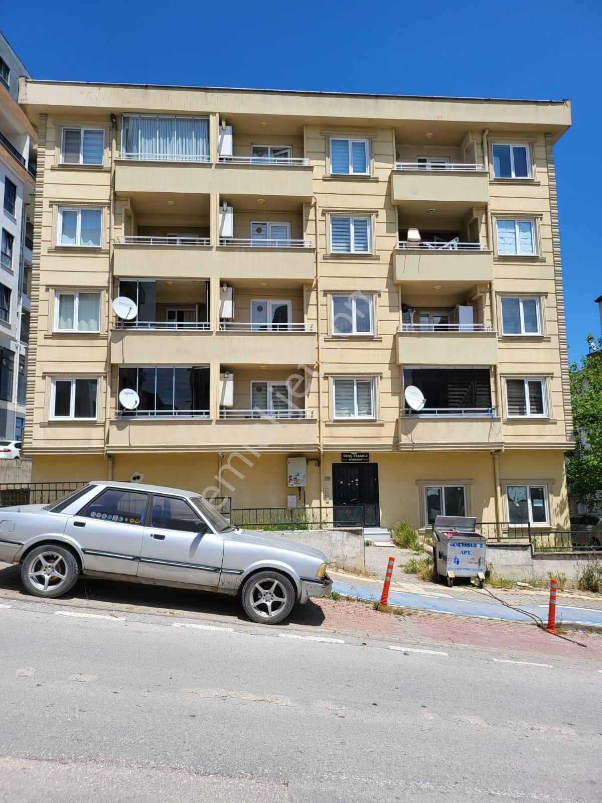 Nokta Emlaktan Dumlupınar Sağlık Ocagı Yanı Eşyalı Kiralık Daire
