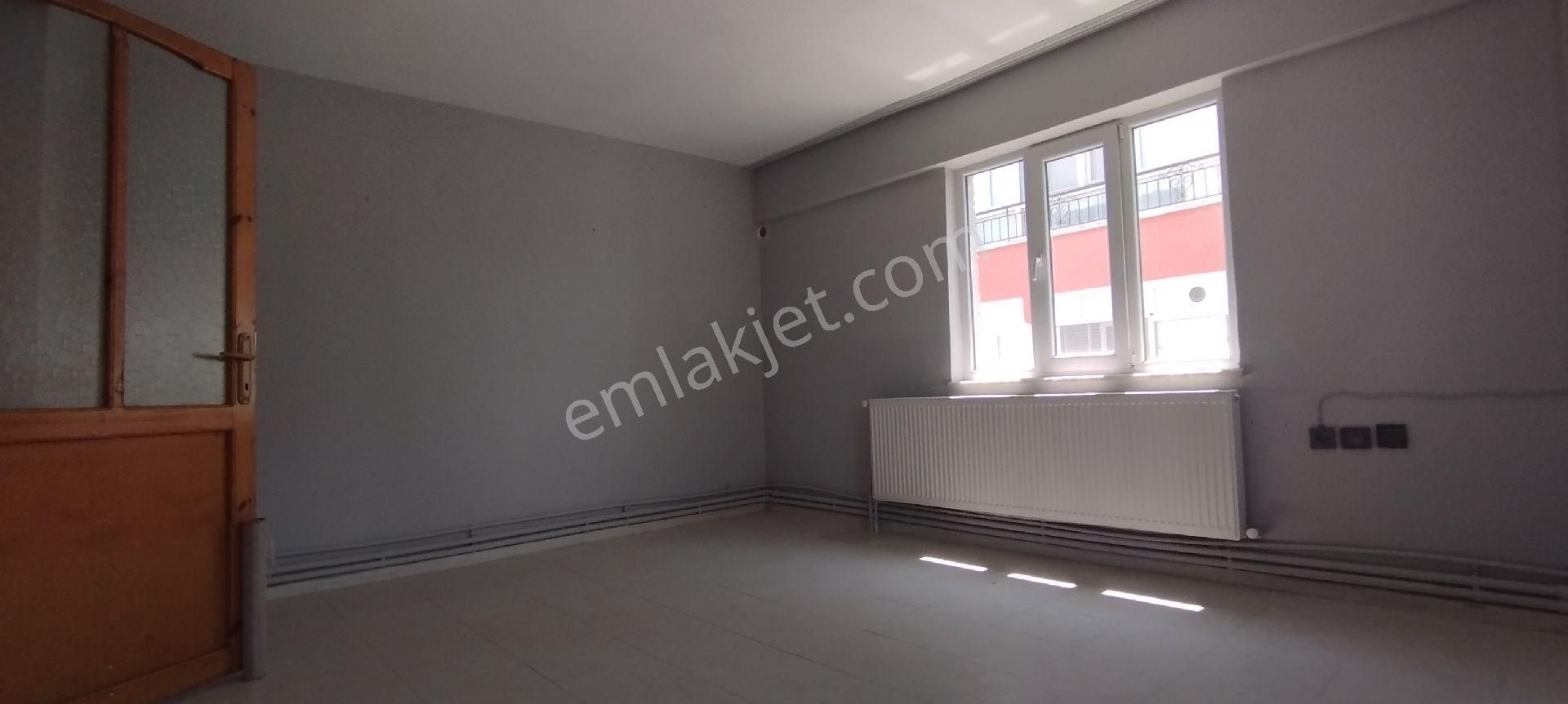 Manisa Uncubozköy Mah Kiralık 3+1 Daire