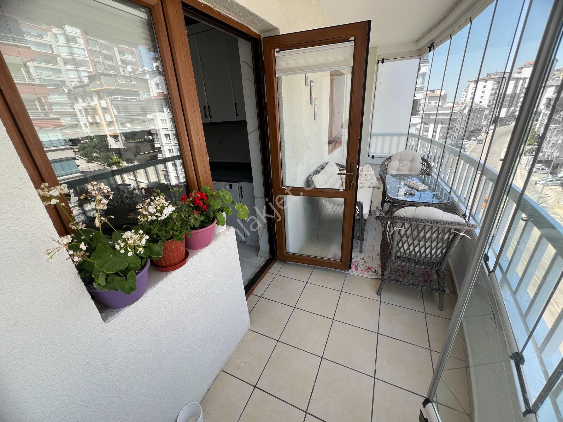 Selim Cadde Üzeri Merkeze Yakın Manzaralı Ferah Bir Yaşam Alanı - Görsel 7